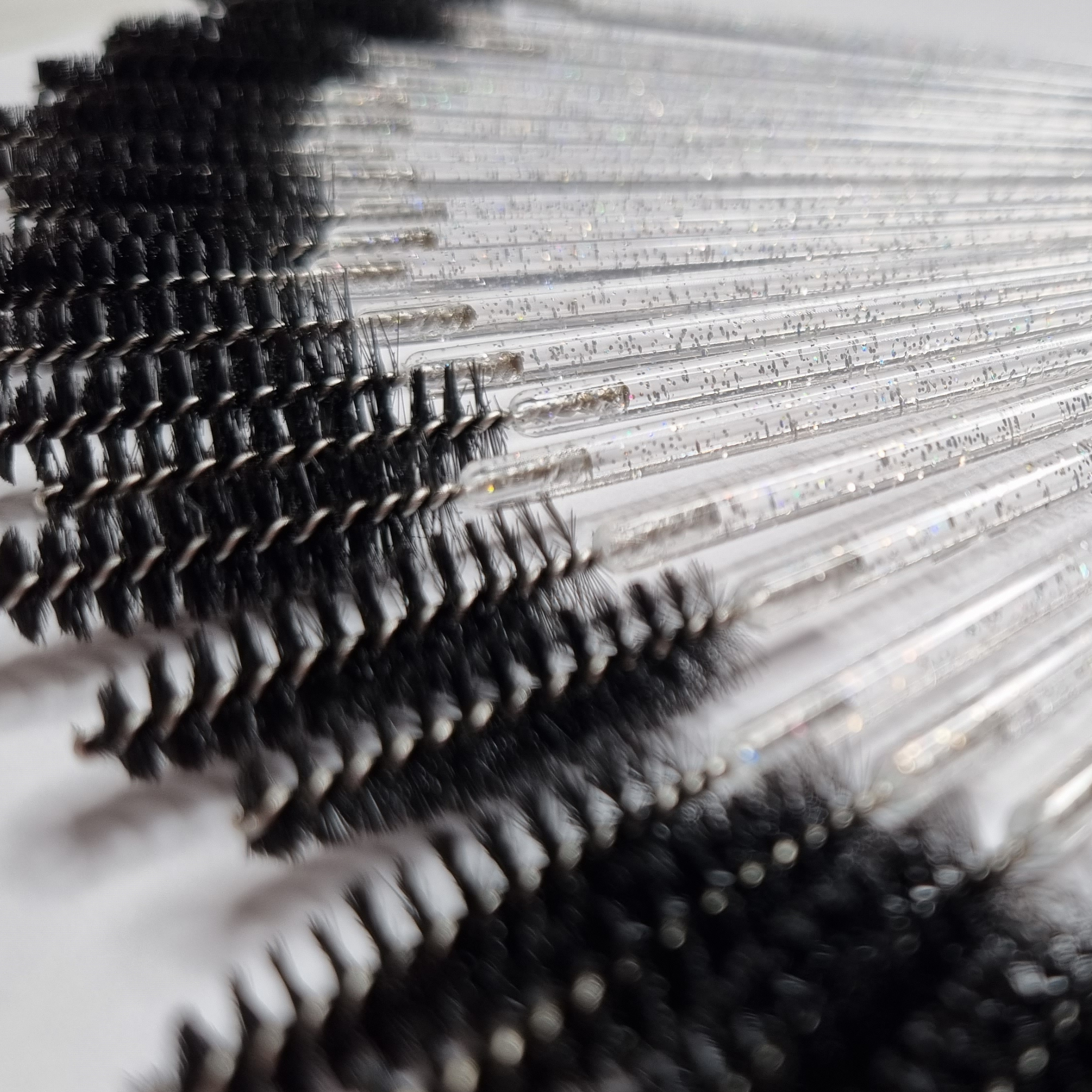 Glitzer Wimpernbürstchen (Einweg) 50 Stk.